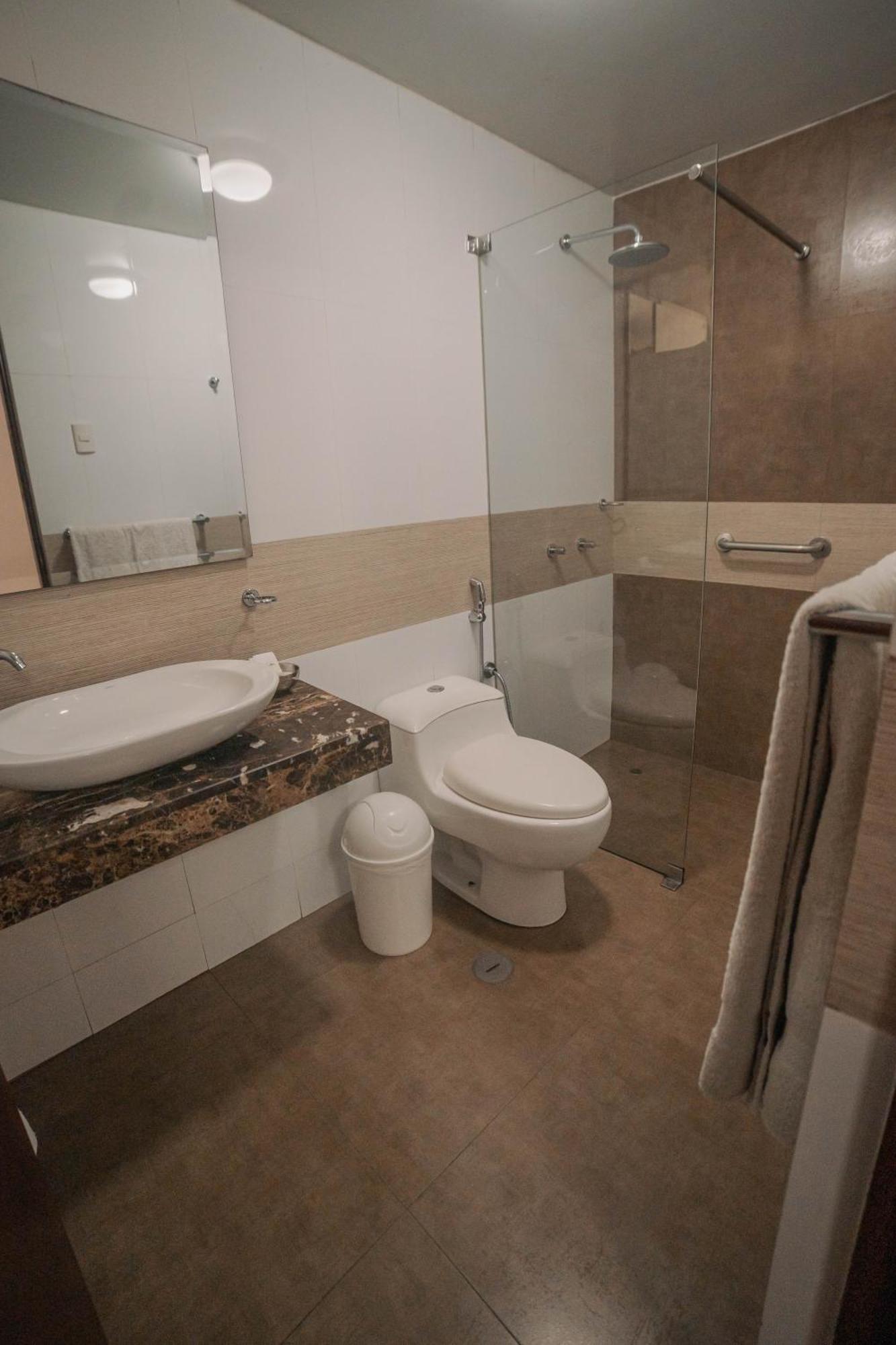 Hotel Torre Norte Trujillo Ngoại thất bức ảnh