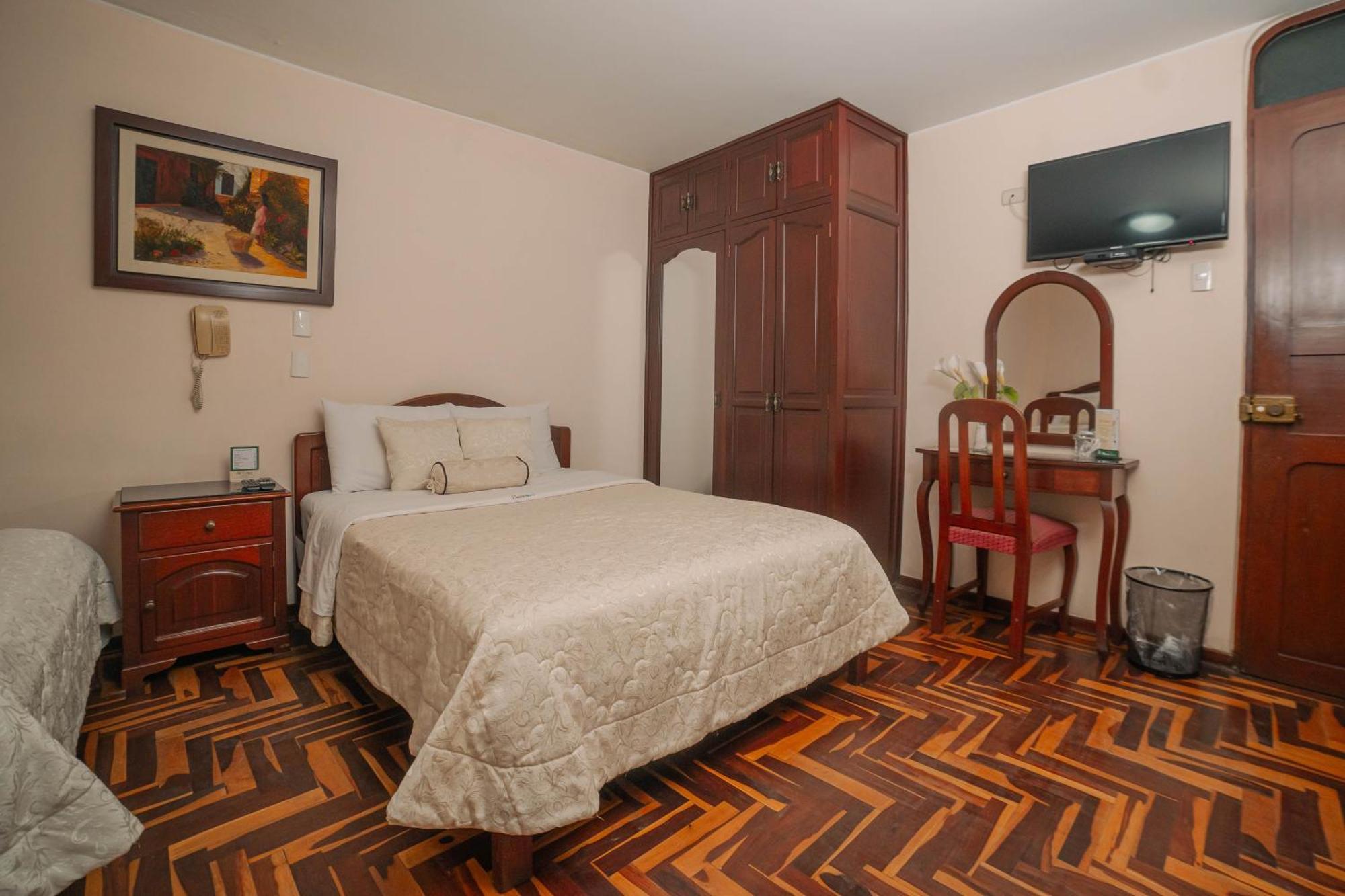Hotel Torre Norte Trujillo Ngoại thất bức ảnh