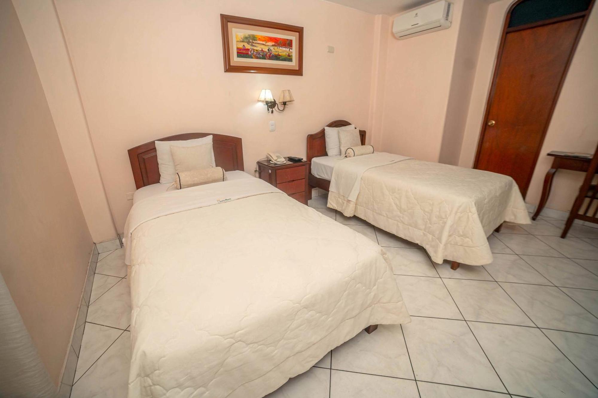Hotel Torre Norte Trujillo Ngoại thất bức ảnh
